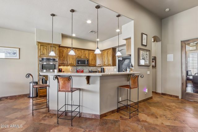 18043 W MALONE Place, Casa Grande, AZ 85193