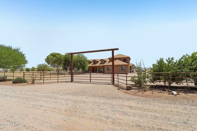 18043 W MALONE Place, Casa Grande, AZ 85193