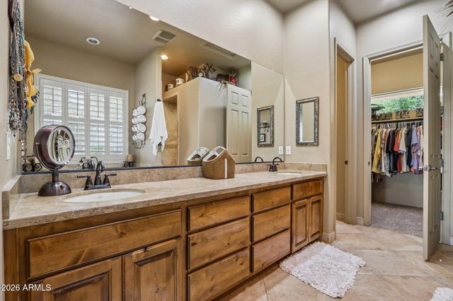 18043 W MALONE Place, Casa Grande, AZ 85193