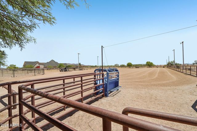 18043 W MALONE Place, Casa Grande, AZ 85193