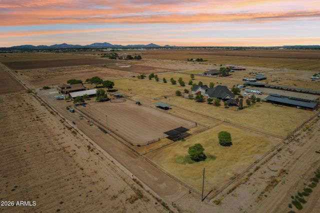 18043 W MALONE Place, Casa Grande, AZ 85193