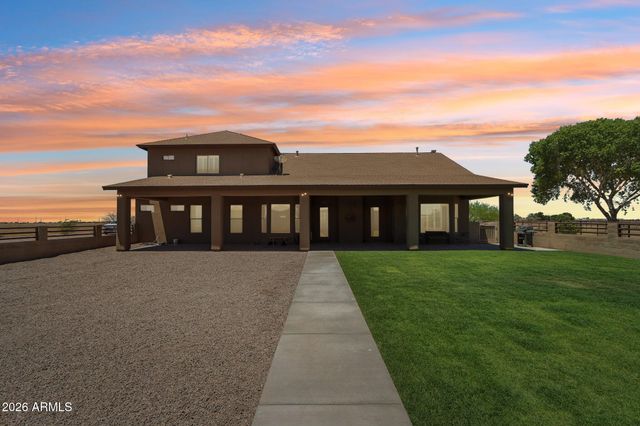 18043 W MALONE Place, Casa Grande, AZ 85193