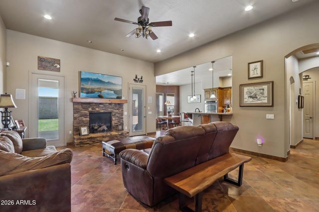 18043 W MALONE Place, Casa Grande, AZ 85193