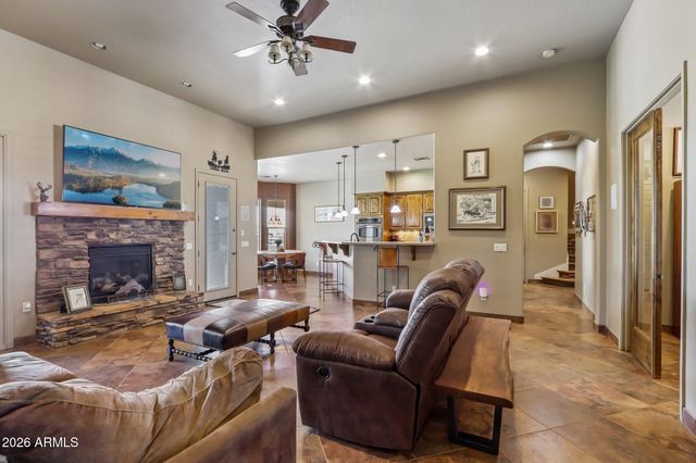 18043 W MALONE Place, Casa Grande, AZ 85193