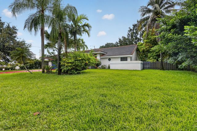 1770 EMILIO Lane, Palm Springs, FL 33406