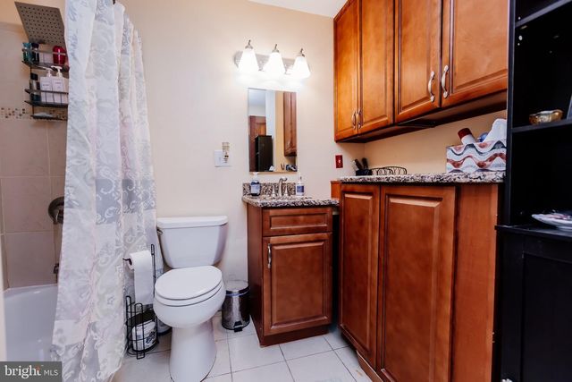 58 NEARWOOD LN, Levittown, PA 19054