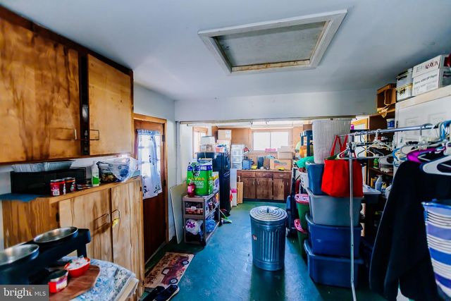 58 NEARWOOD LN, Levittown, PA 19054