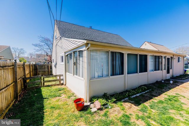 58 NEARWOOD LN, Levittown, PA 19054