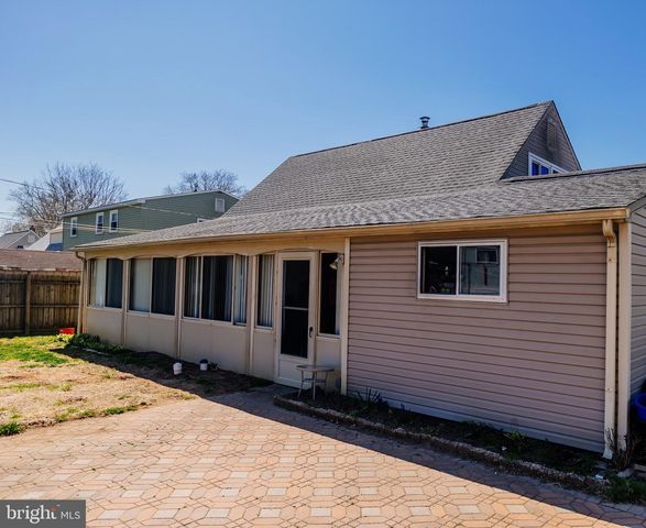 58 NEARWOOD LN, Levittown, PA 19054