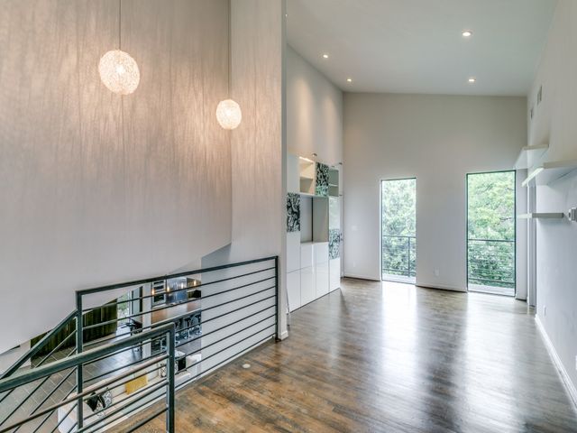 919 Knott Place, Dallas, TX 75208