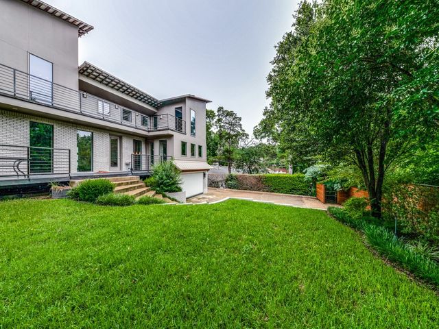 919 Knott Place, Dallas, TX 75208