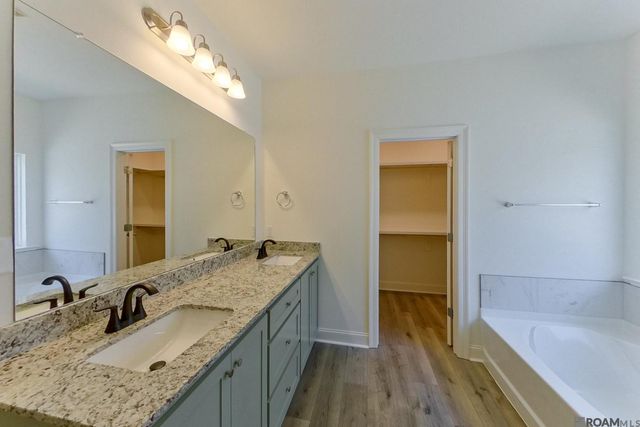 7936 Hendrick Dr, Baton Rouge, LA 70817