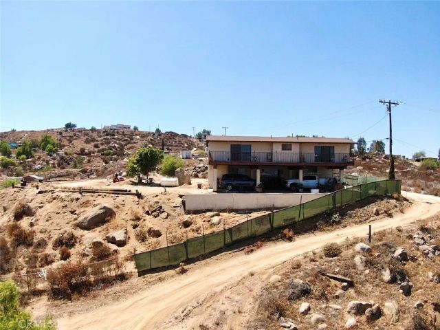 20320 Roads End Drive, Perris, CA 92570