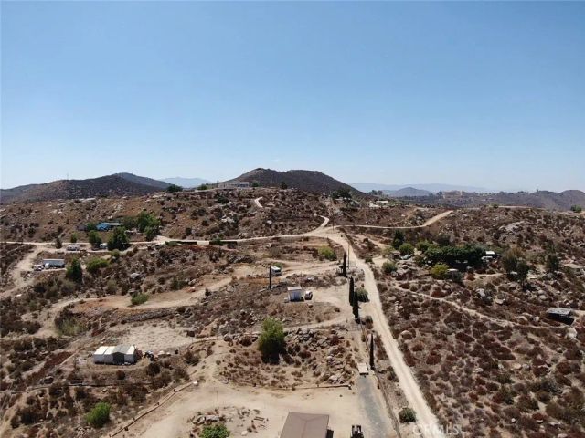 20320 Roads End Drive, Perris, CA 92570