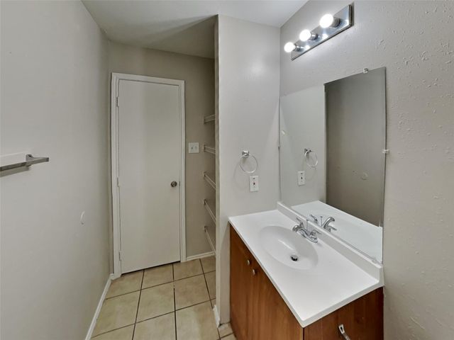 12844 Edgewood Park Drive, Houston, TX 77038