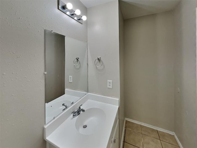 12844 Edgewood Park Drive, Houston, TX 77038