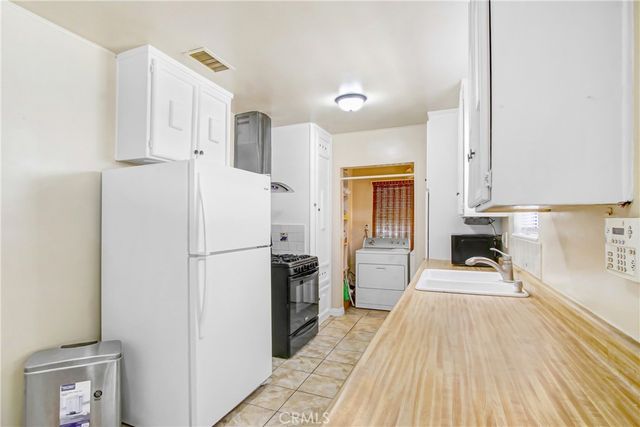15412 Pine, Fontana, CA 92335