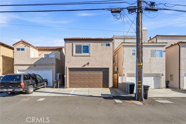 517 11th, Huntington Beach, CA 92648