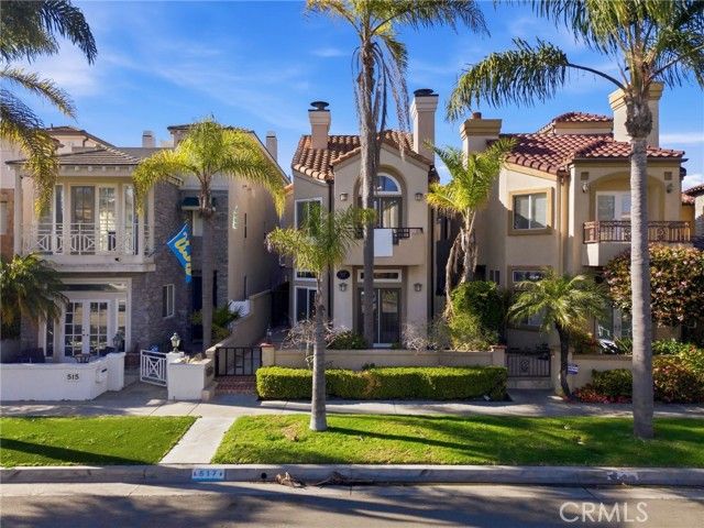 517 11th, Huntington Beach, CA 92648