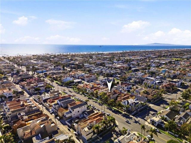517 11th, Huntington Beach, CA 92648