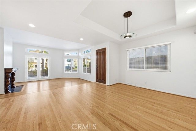 517 11th, Huntington Beach, CA 92648
