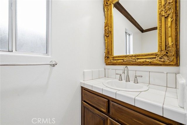 517 11th, Huntington Beach, CA 92648