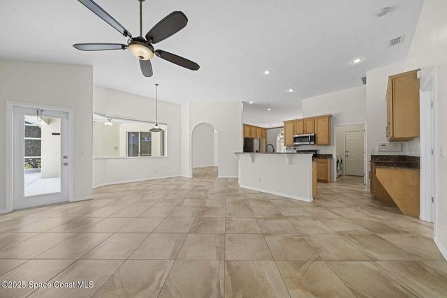 816 Autumn Glen Drive, Melbourne, FL 32940