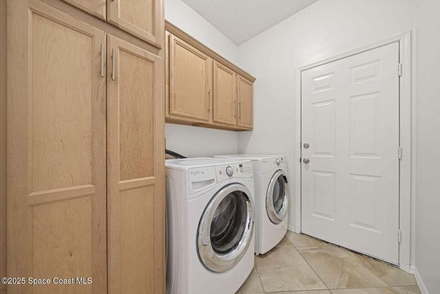 816 Autumn Glen Drive, Melbourne, FL 32940