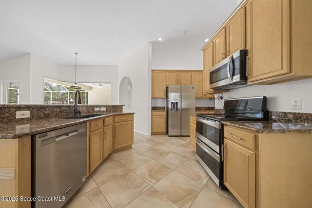 816 Autumn Glen Drive, Melbourne, FL 32940