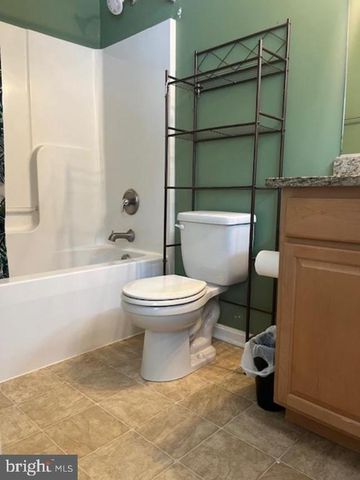 8021 CAMP TOWN RD, Spotsylvania, VA 22551