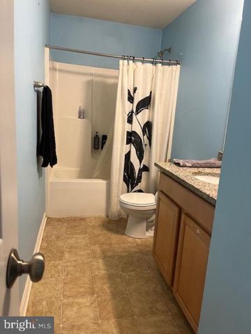 8021 CAMP TOWN RD, Spotsylvania, VA 22551