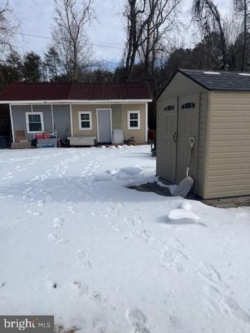 8021 CAMP TOWN RD, Spotsylvania, VA 22551