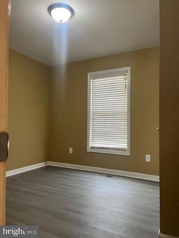 8021 CAMP TOWN RD, Spotsylvania, VA 22551