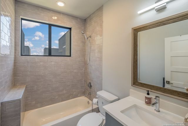 137 Lotus, San Antonio, TX 78210