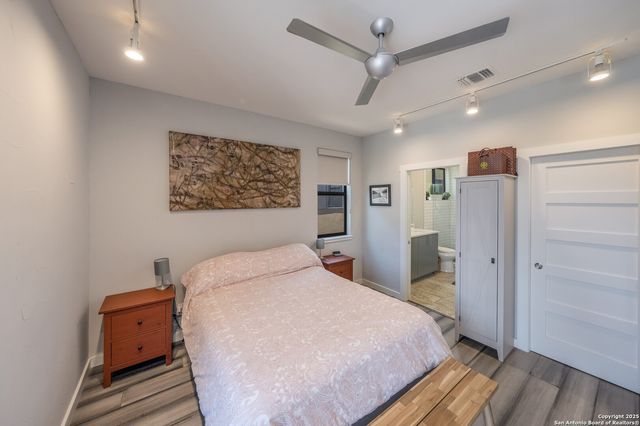 137 Lotus, San Antonio, TX 78210
