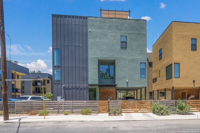 137 Lotus, San Antonio, TX 78210