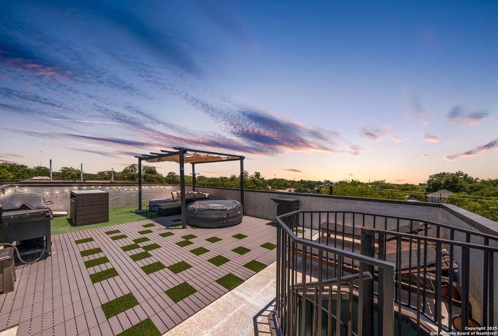 137 Lotus, San Antonio, TX 78210