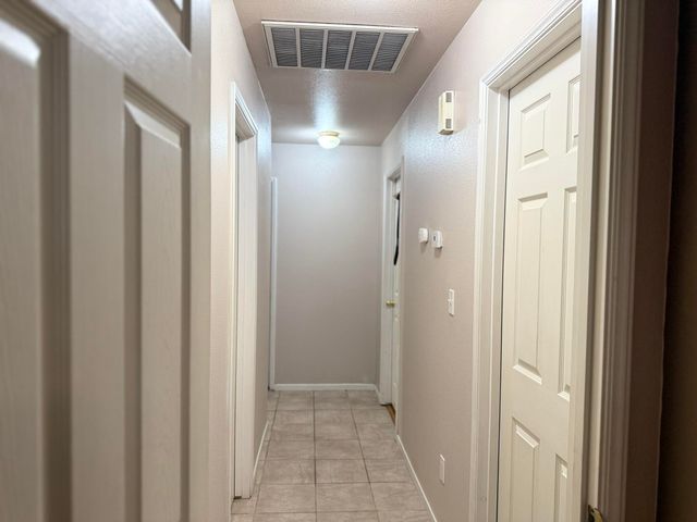 1865 La Vida Avenue, Porterville, CA 93257