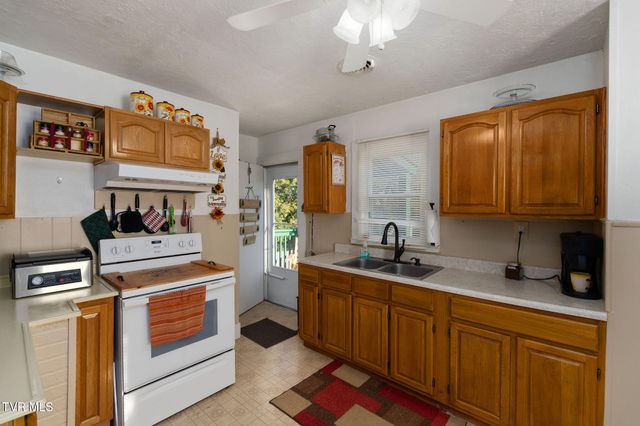 811 Crescent Street, Morristown, TN 37813