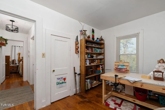 811 Crescent Street, Morristown, TN 37813