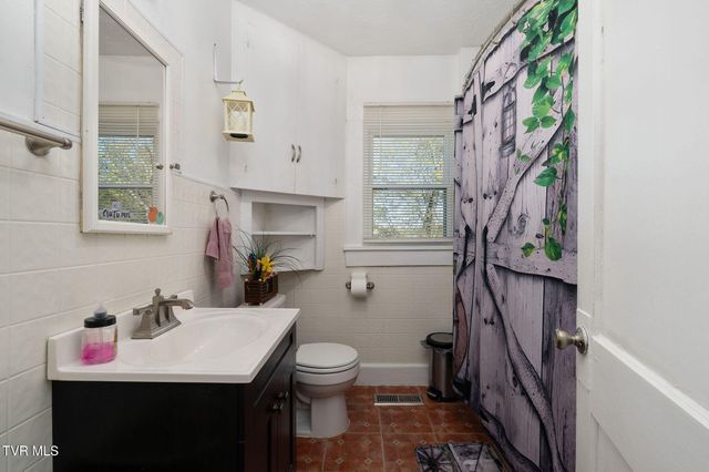 811 Crescent Street, Morristown, TN 37813