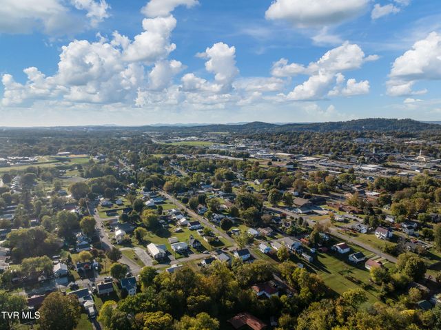 811 Crescent Street, Morristown, TN 37813