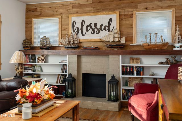 811 Crescent Street, Morristown, TN 37813