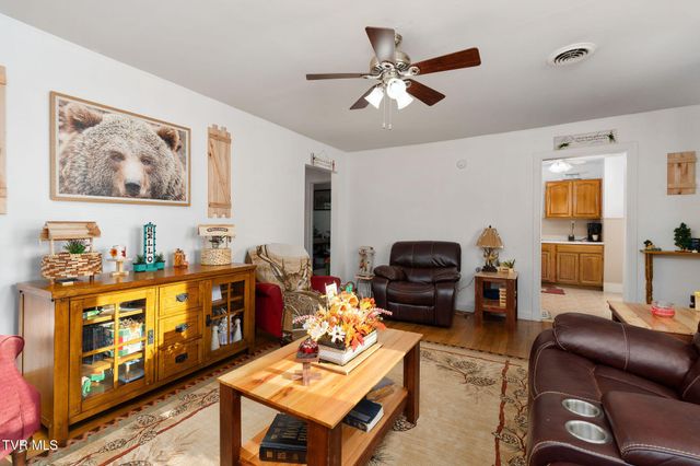 811 Crescent Street, Morristown, TN 37813