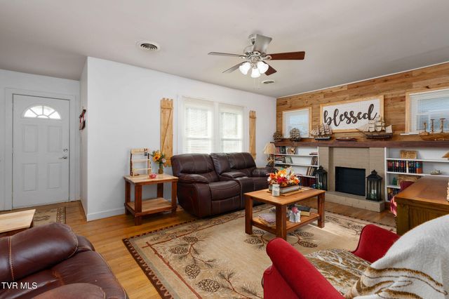 811 Crescent Street, Morristown, TN 37813