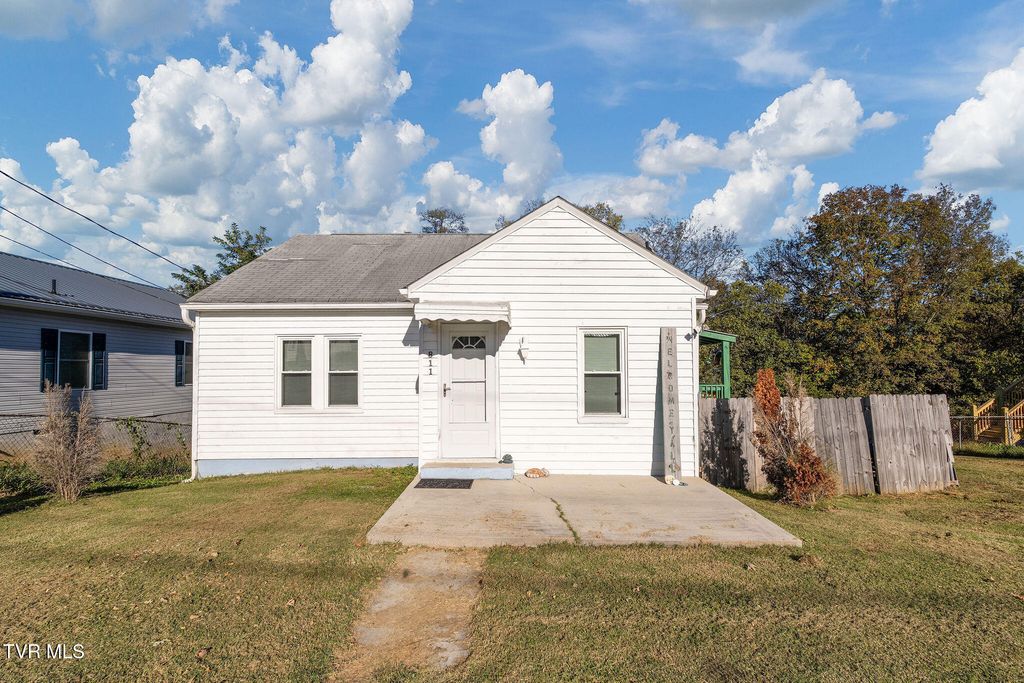 811 Crescent Street, Morristown, TN 37813