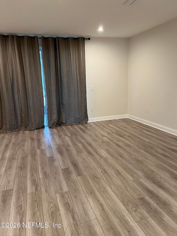 504 BLUE DAZE Street, Yulee, FL 32097