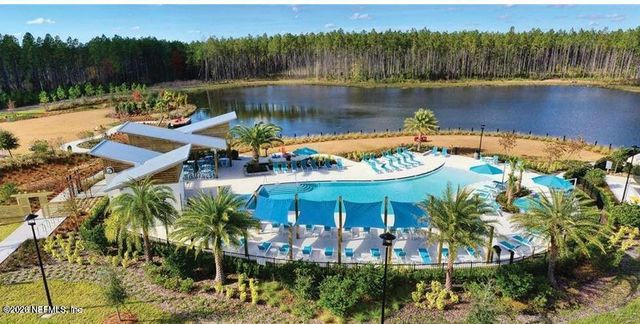 504 BLUE DAZE Street, Yulee, FL 32097