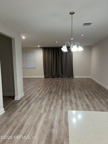 504 BLUE DAZE Street, Yulee, FL 32097