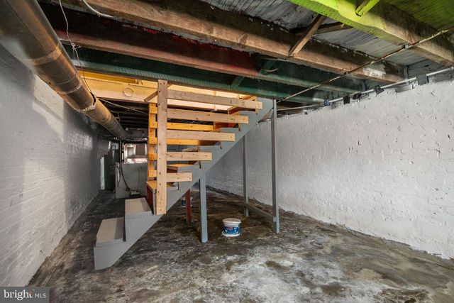 2621 SLOATFIELD, Baltimore, MD 21223